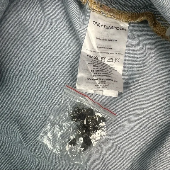 One Teaspoon Shirt womens XS blue denim jean snap front embellished Daria - Picture 9 of 11